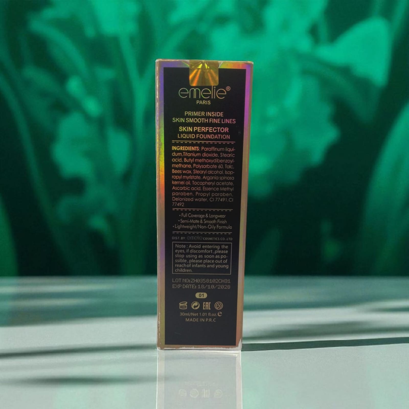 EMELİE MATTE WATERPROOF SPF 15 PA+++(Mat su geçirmez Sıvı Fondöten)